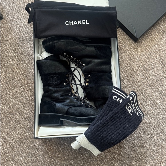 CHANEL Black Heeled Boots - Picture 11 of 11